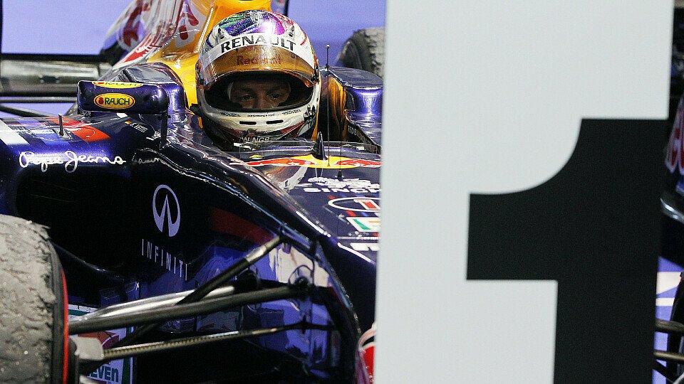 Die 1 steht auch im nächsten Jahr auf dem Red Bull und wenn es nach Helmut Marko geht soll das auch in den Folgejahren so bleiben, Foto: Sutton
