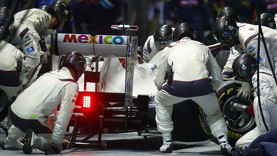 Sauber ärgert sich über die eigenen Fehler, Foto: Pirelli
