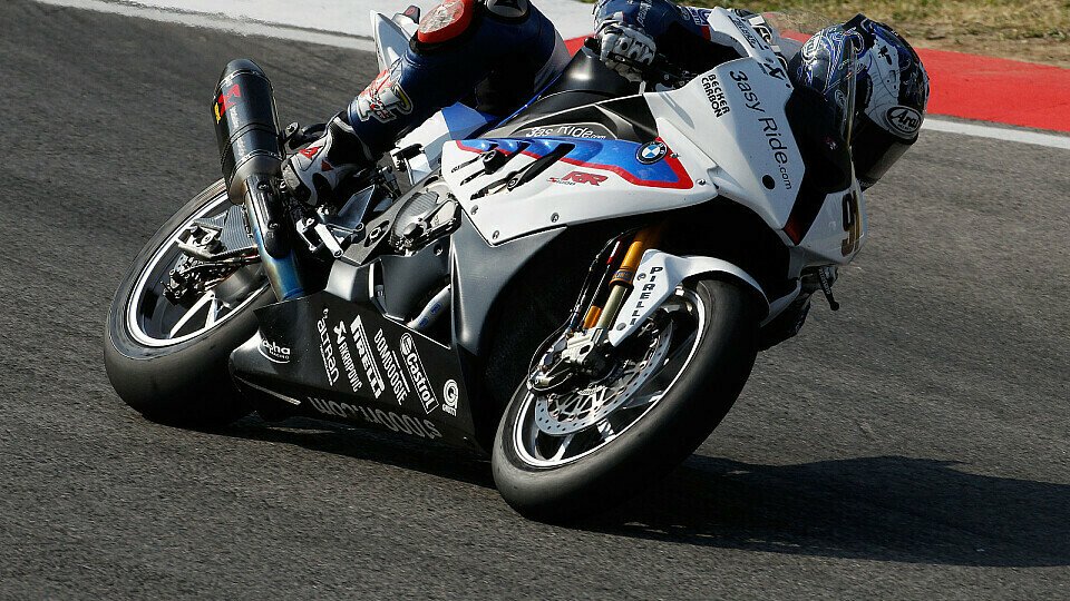 Leon Haslam bleibt zuversichtlich, Foto: BMW Motorrad Motorsport
