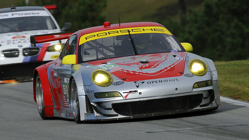 Flying Lizard Motorsport holte zum Saisonabschluss einen Platz auf dem Podest, Foto: Dr. Ing. h.c.F. Porsche AG