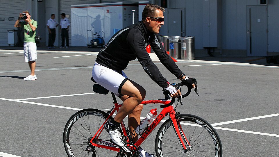 Michael Schumacher liegt mit seinen Vorbereitungen voll im Plan, Foto: Sutton