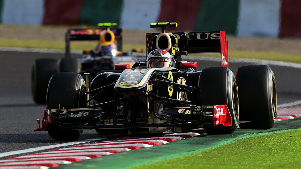 Das Bild trügt: Für den Red Bull von Mark Webber wird es wohl nicht reichen - die Top-10 sollten für Vitaly Petrov in Suzuka aber durchaus drin sein, Foto: Sutton Das Bild trügt: Für den Red Bull von Mark Webber wird es wohl nicht reichen - die Top-10 sollten für Vitaly Petrov in Suzuka aber durchaus drin sein, Foto: Sutton