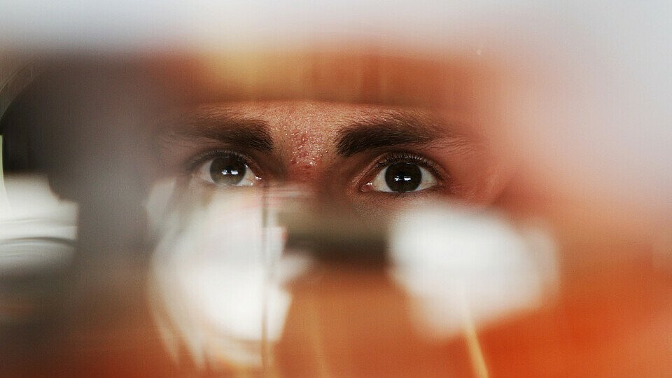 Adrian Sutil hofft, vor Michael Schumacher ins Ziel zu kommen, Foto: Sutton