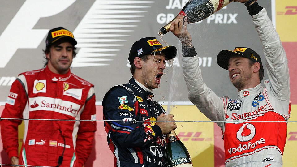 Für die Teamchefs die Top-3 der Saison 2011: Alonso Dritter - Vettel vor Button an der Spitze, Foto: Sutton