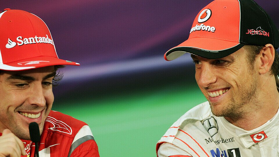 Fernando Alonso und Jenson Button machen den Vizetitel unter sich aus, Foto: Sutton