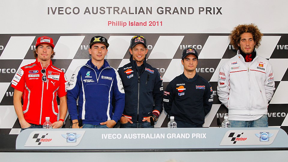 Fünf Phillip Island Fans bei der Pressekonferenz zum Australien GP, Foto: motogp.com