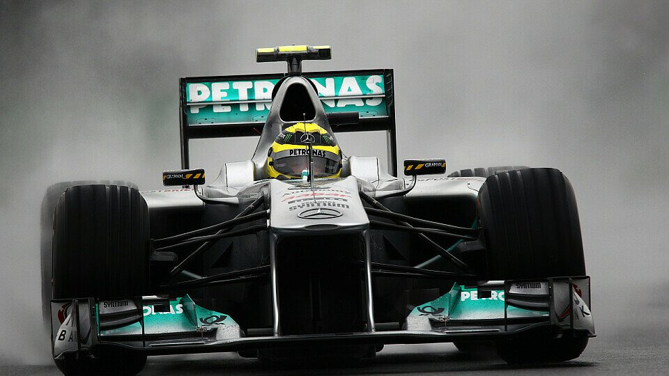 Nico Rosberg sieht Mercedes auf dem Weg nach vorne, Foto: Sutton