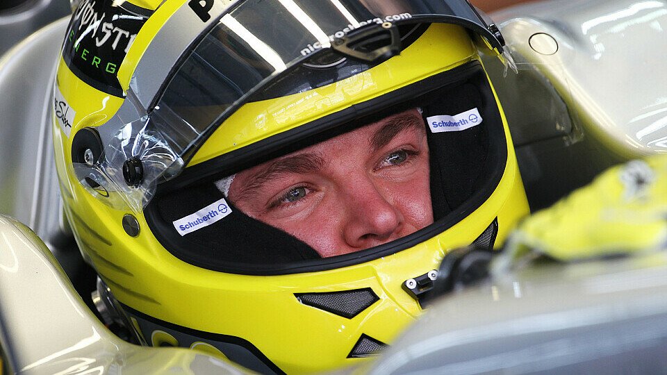 Nico Rosberg bleibt Mercedes GP erhalten, Foto: Sutton