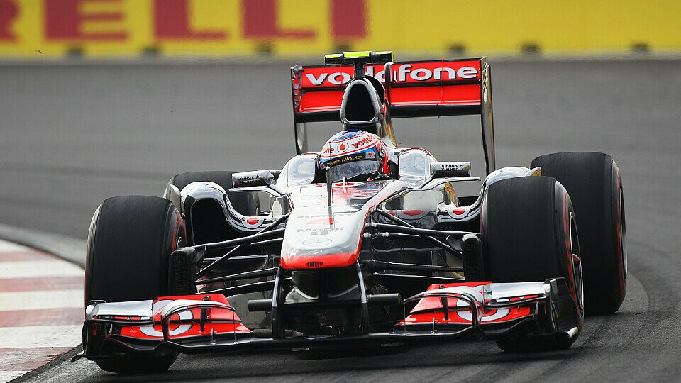 McLaren zweifelt RBR-Reifenstrategie an, Foto: Sutton