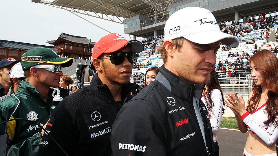 Lewis Hamilton stellt sich in den Dienst des Teams - und auch hinter Nico Rosberg?, Foto: Sutton
