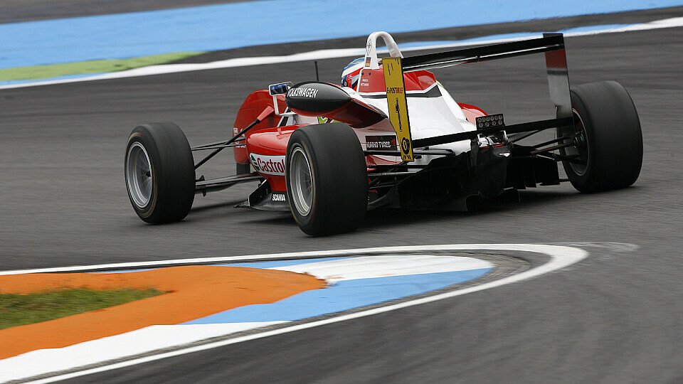 Heute wurde bei trockenen Bedingungen gefahren, Foto: Formula 3 Euro Series