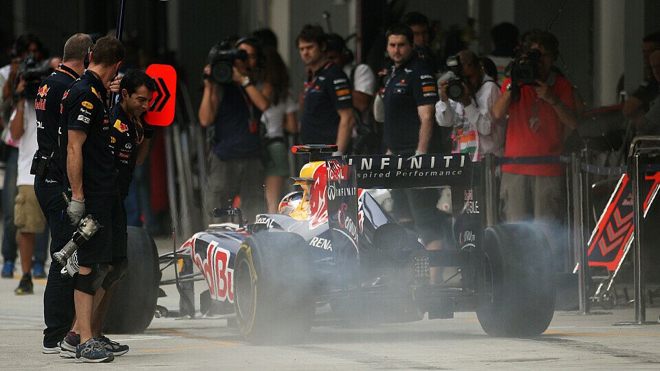 Zwischen Sebastian Vettel und Adrian Sutil wurde es eng, Foto: Sutton
