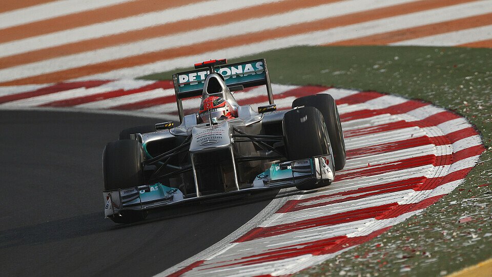 Michael Schumacher ist begeistert von der Strecke, Foto: Mercedes GP