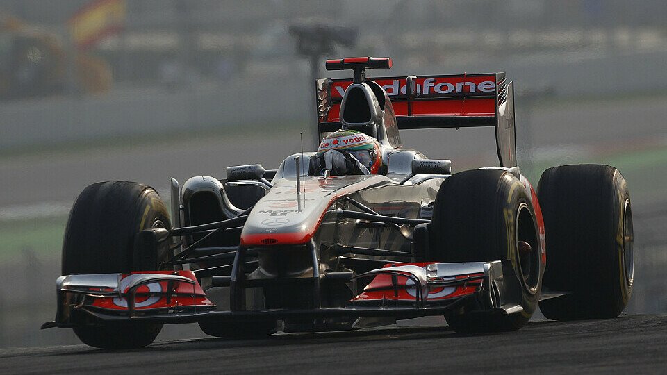 Lewis Hamilton macht es sich selbst nicht leicht, Foto: McLaren