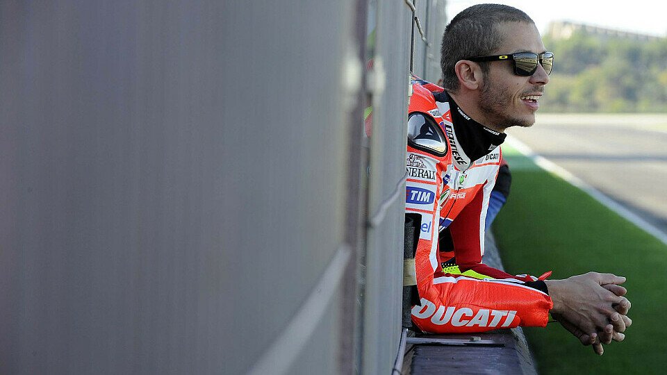 Valentino Rossi denkt noch nicht über die Zeit nach der MotoGP nach, Foto: Ducati