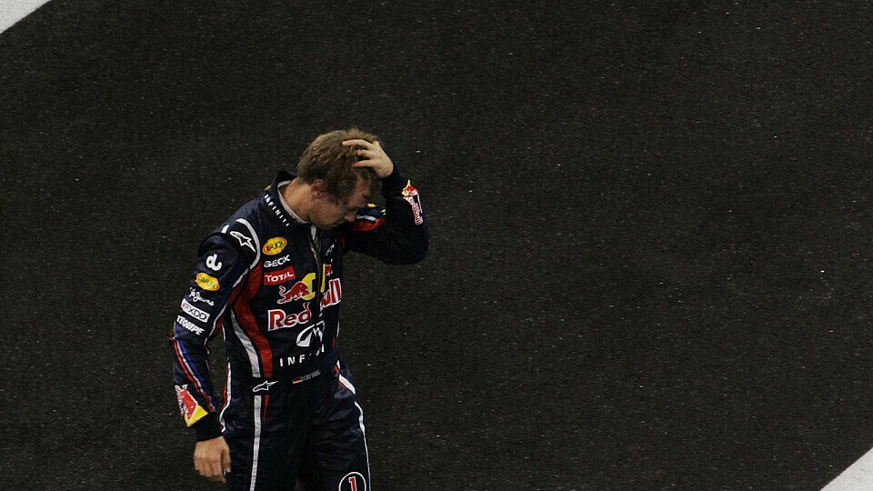 Vettel-Ausfall: RBR tappt im Dunkeln, Foto: Sutton