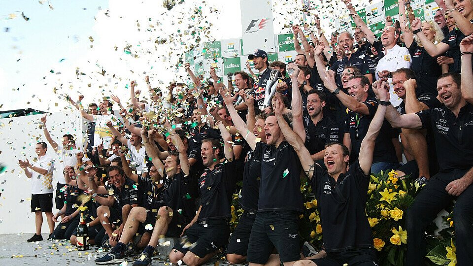 Herzlichen Glückwunsch den Gewinnern des F1-Tippspiels 2011, Foto: Sutton