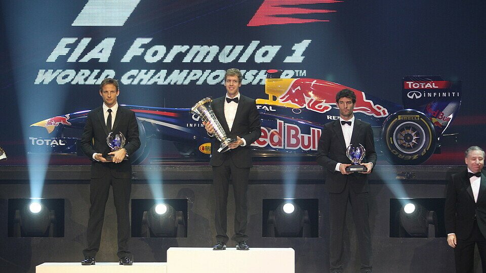 Sebastian Vettel, Jenson Button und Mark Webber bei der offiziellen FIA-Gala, Foto: FIA