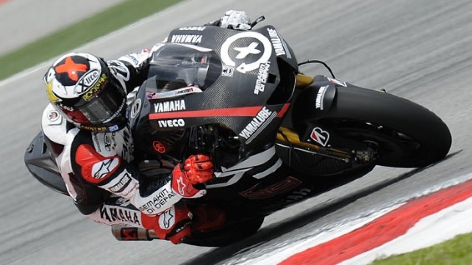 Jorge Lorenzo fuhr nach seiner Fingerverletzung zum ersten Mal wieder auf dem neuen MotoGP Bike, Foto: Yamaha Factory Racing