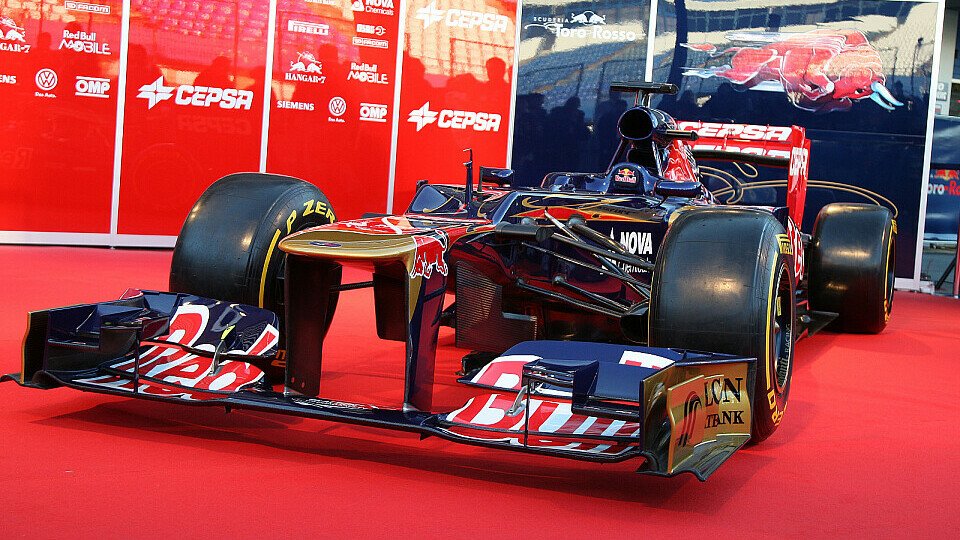 Franz Tost gefällt die Nase des STR7, Foto: Sutton