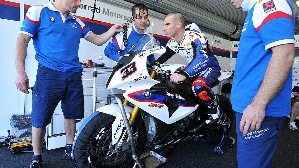 Marco Melandri sucht noch nach dem nötigen Vetrauen ins Bike, Foto: BMW AG