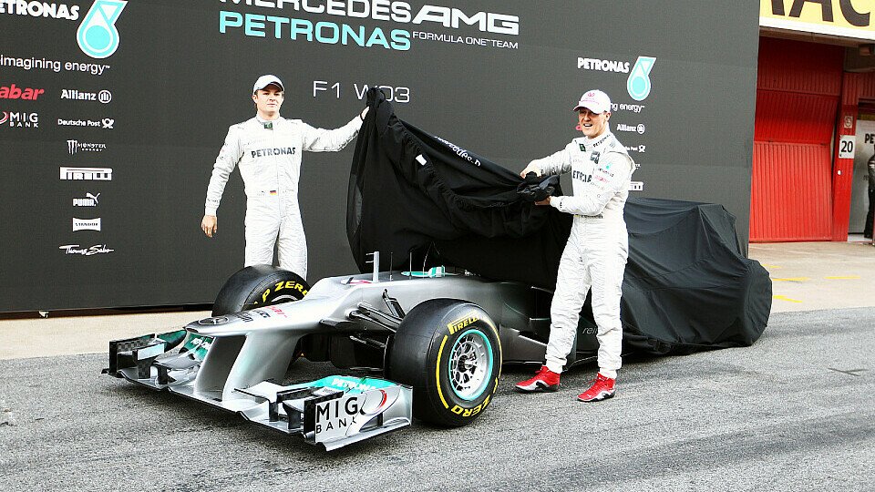 Dass Sohn Nico und Michael Schumacher den W03 erst so spät enthüllt haben findet Keke Rosberg riskant, Foto: Sutton