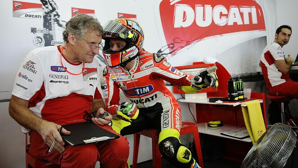Jeremy Burgess will sich noch überlegen, ob er Valentino Rossi erneut folgt, Foto: Ducati