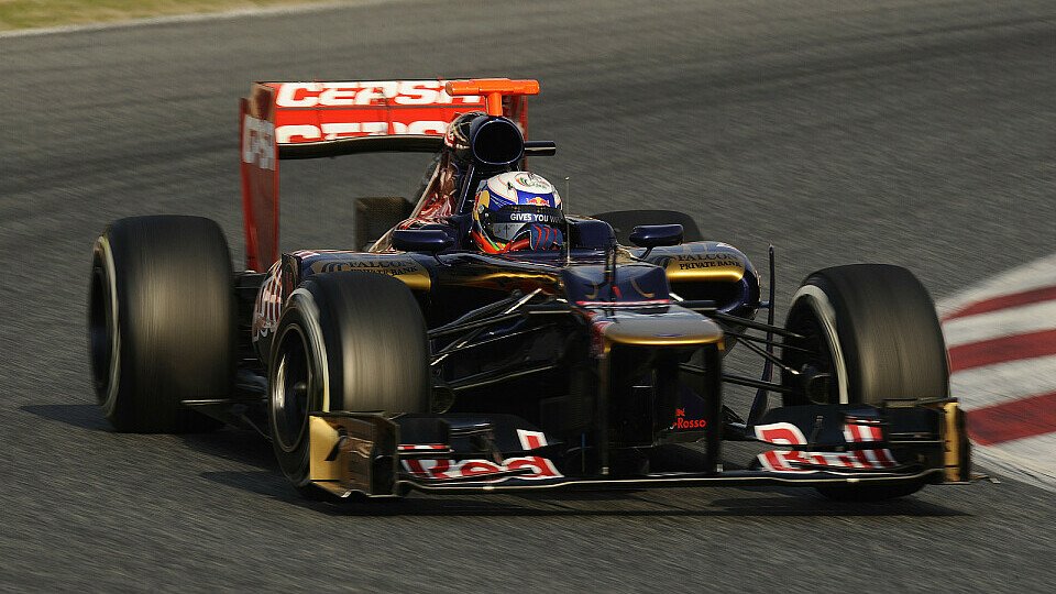 Daniel Ricciardo sammelte wertvolle Erfahrungen im Regen, Foto: Sutton