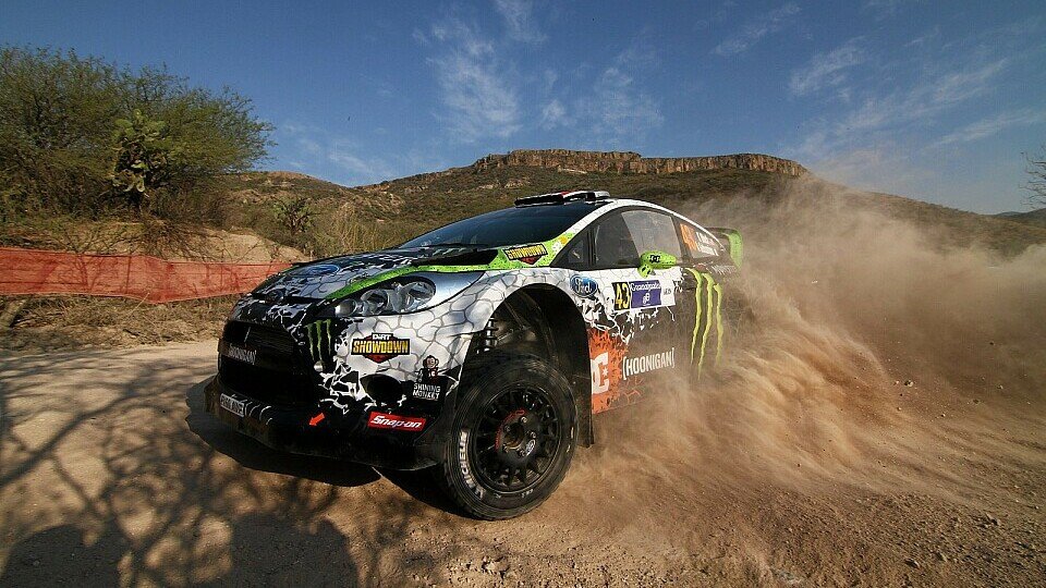 Ken Block genießt seine seltenen Ausflüge in die WRC, Foto: Ford