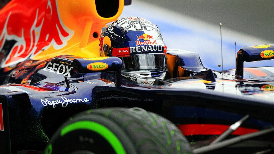 Eddie Irvine glaubt an den Titel-Hattrick für Sebastian Vettel, Foto: Sutton