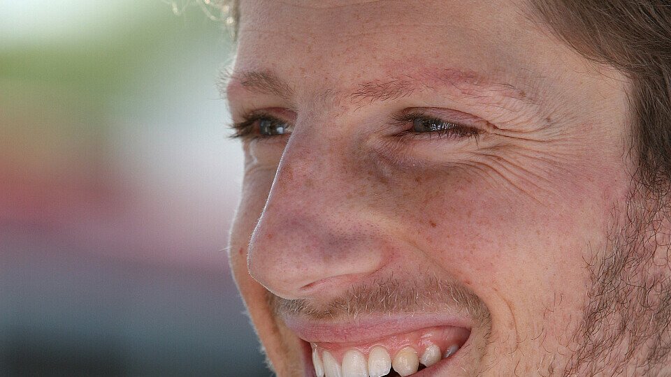 Romain Grosjean strahlte über das ganze Gesicht, Foto: Sutton