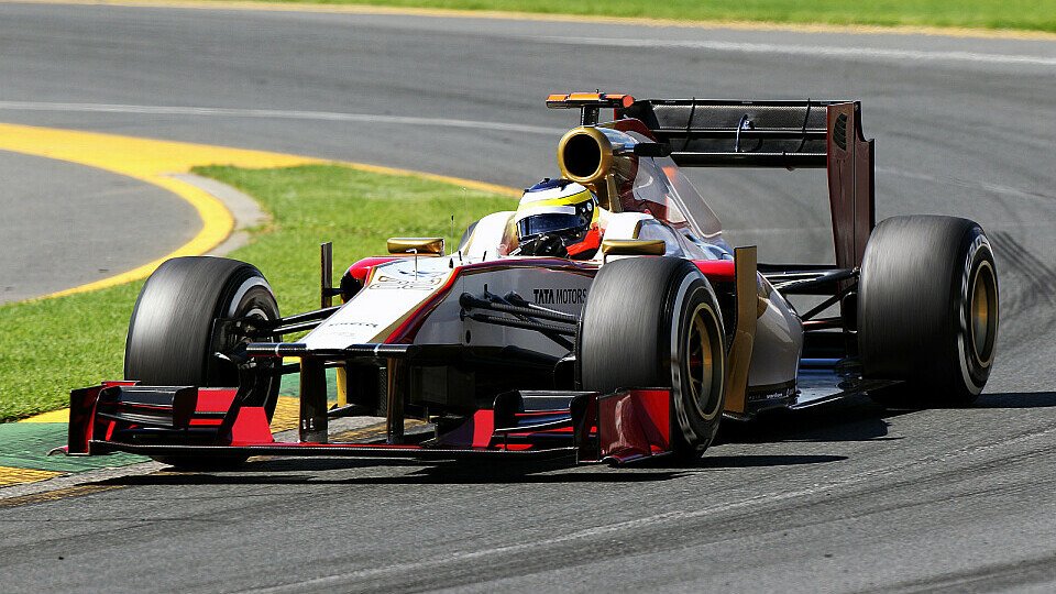 Pedro de la Rosa spulte bislang erst sieben Runden im F112 ab, Foto: Sutton