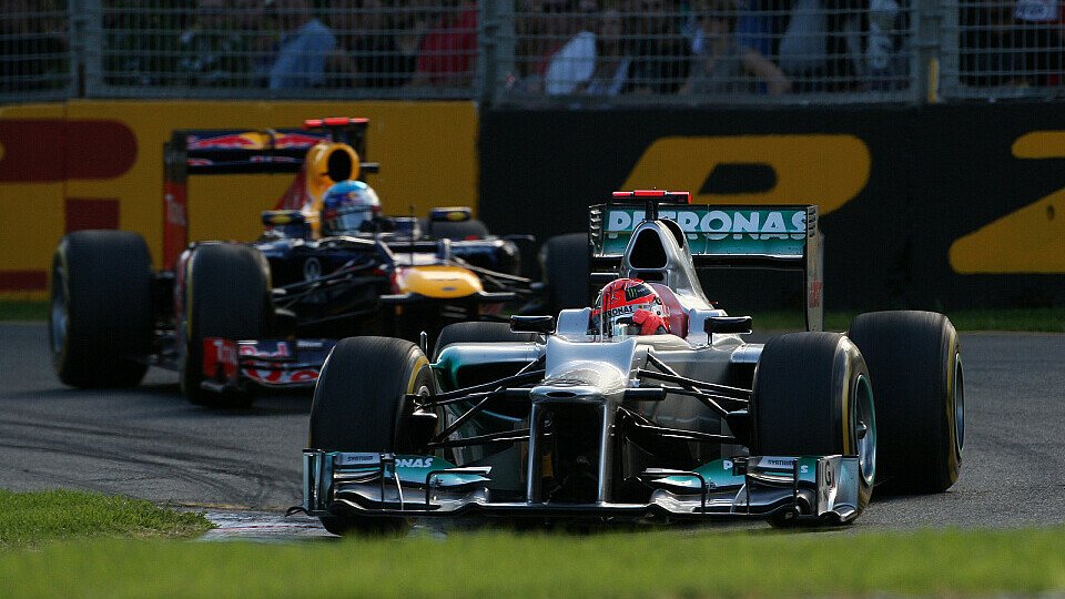 Sebastian Vettel lieferte sich schöne Duelle mit Mercedes, Foto: Sutton
