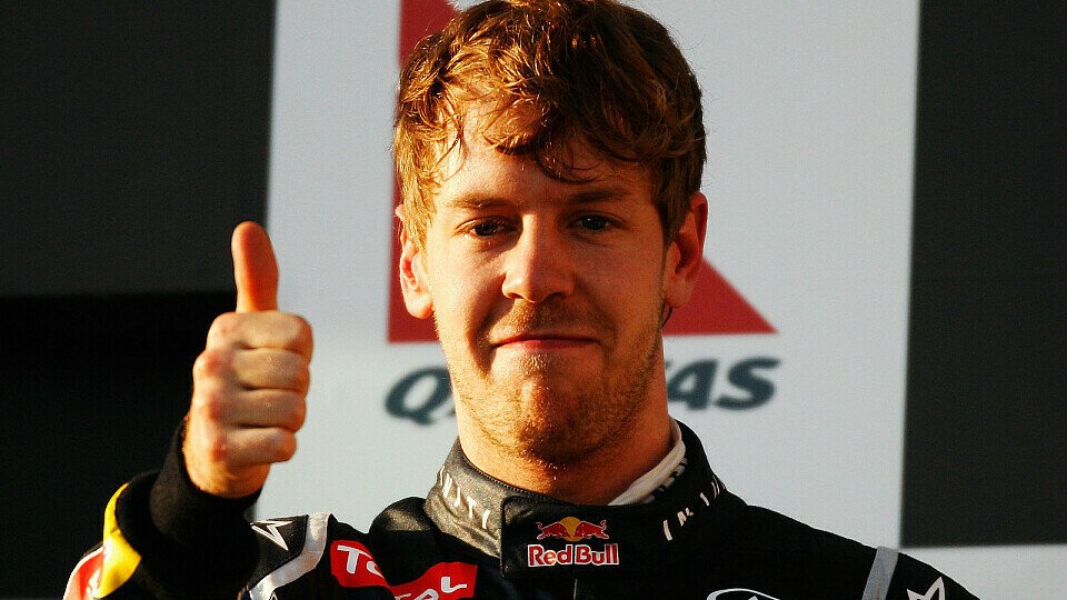 Sebastian Vettel: Daumen rauf, Foto: Red Bull