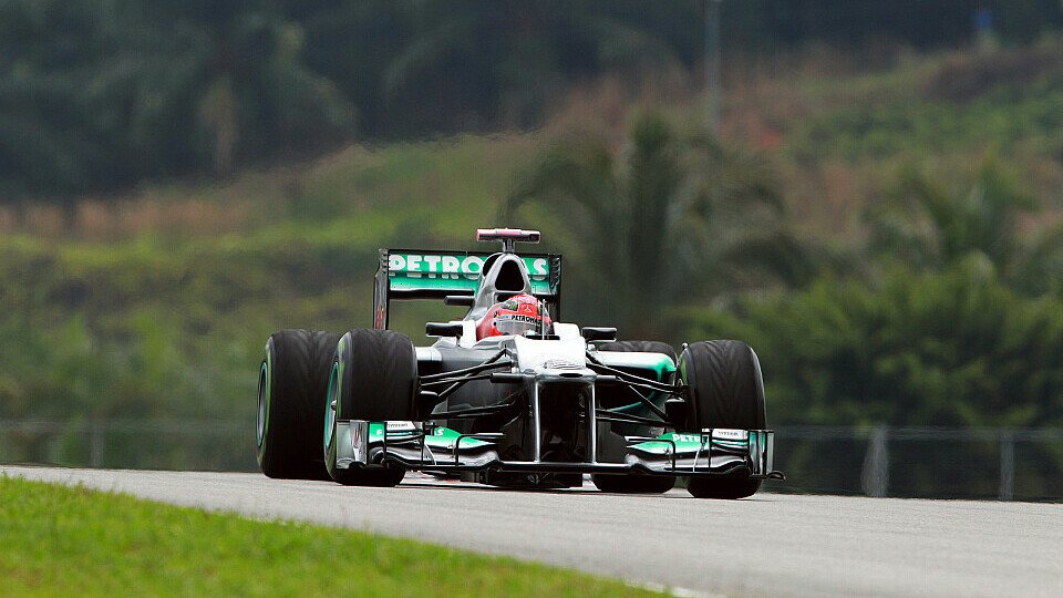 Michael Schumacher konnte seinen Mercedes erstmals auf Platz drei stellen, Foto: Sutton