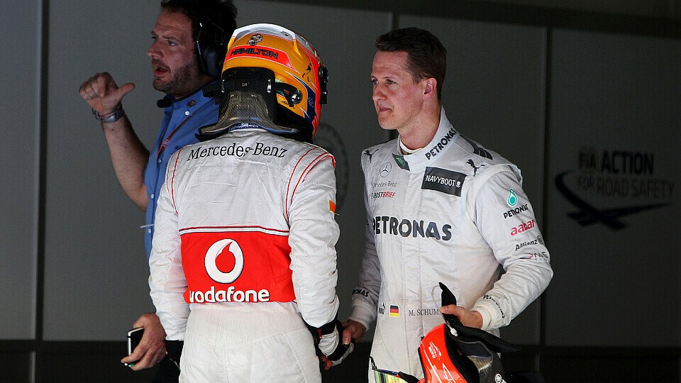 Mercedes: Alles Gute, Schumacher - Hallo, Lewis Hamilton, Foto: Sutton