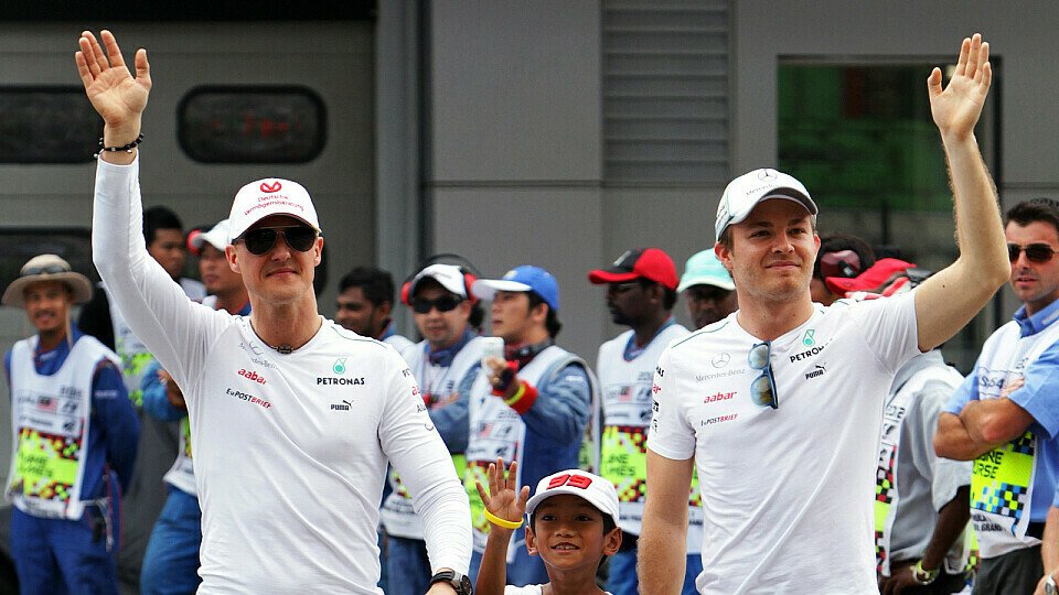 Michael Schumacher und Nico Rosberg fahren seit 2010 für Mercedes, Foto: Sutton