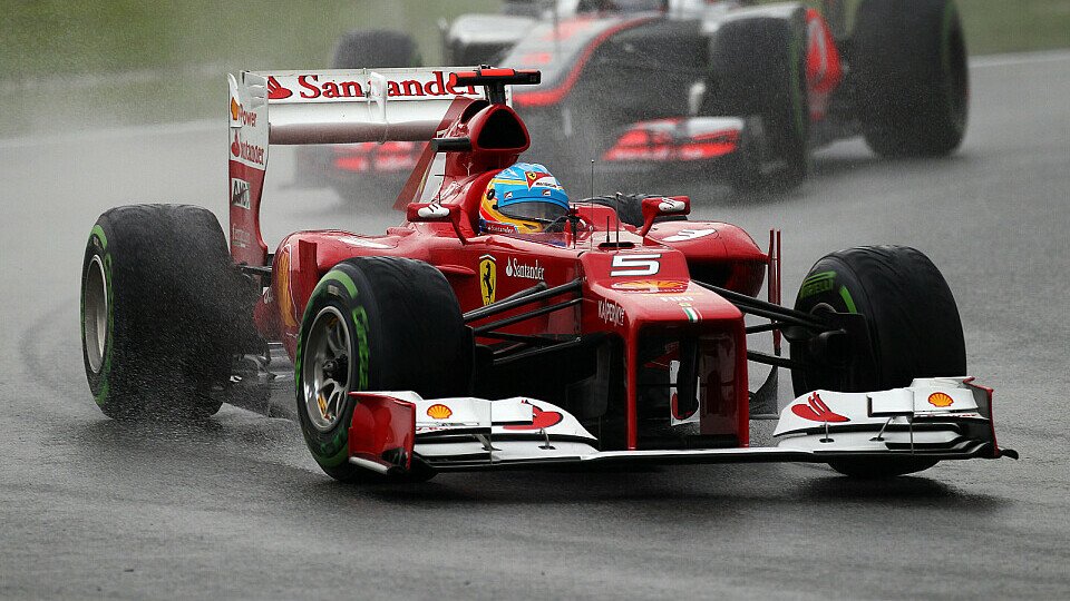 Ein unerwartetes Bild: Ferrari vor McLaren, Foto: Sutton