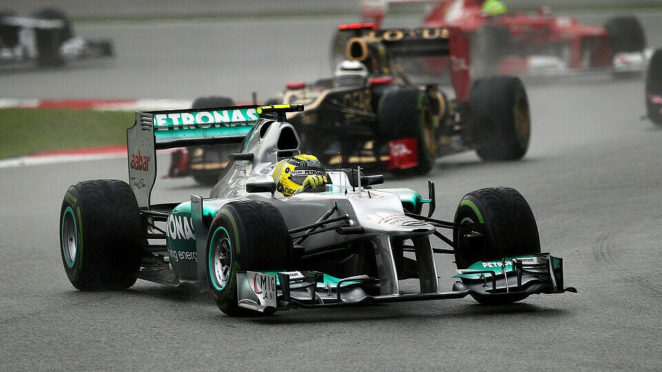 Lotus reicht Protest gegen Mercedes ein, Foto: Sutton