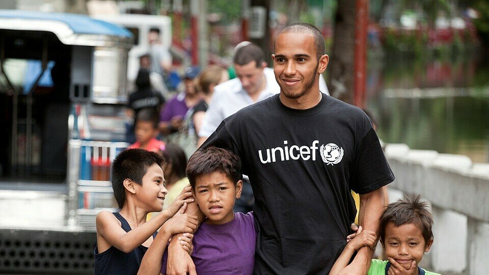 Lewis Hamilton engagierte sich für UNICEF, Foto: Sharron Lovell/UNICEF/2012
