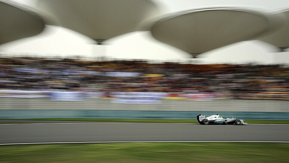 Ufos in Shanghai? Rosbergs Rundenzeit im Qualifying war für die Konkurrenz nicht von dieser Welt, Foto: Sutton