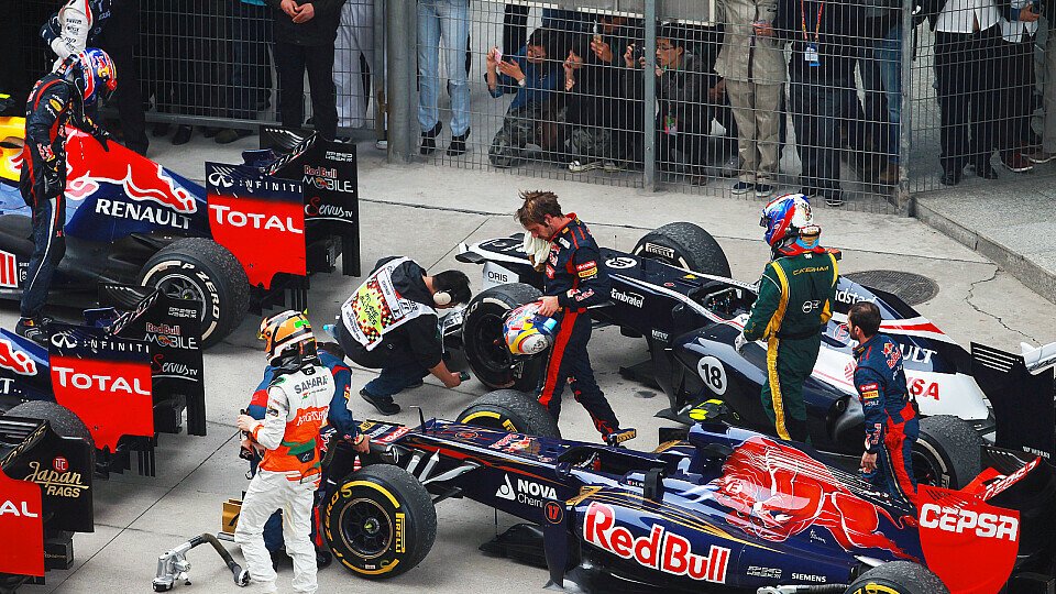 Wir müssen draußen bleiben: Red Bull & Toro Rosso waren im Gegensatz zur Konkurrenz nicht an den Gesprächen beteiligt, Foto: Sutton