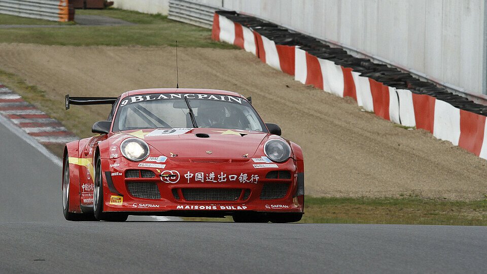 Porsche gewinnt zum ersten Mal in der GT1-WM, Foto: SRO