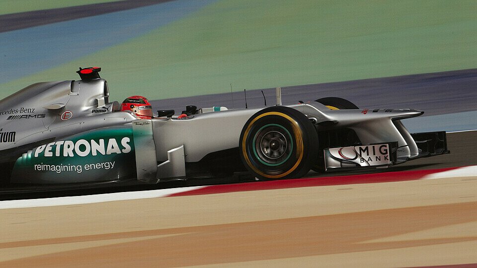 Michael Schumacher schaffte es in Bahrain in die Punkte, Foto: Mercedes AMG