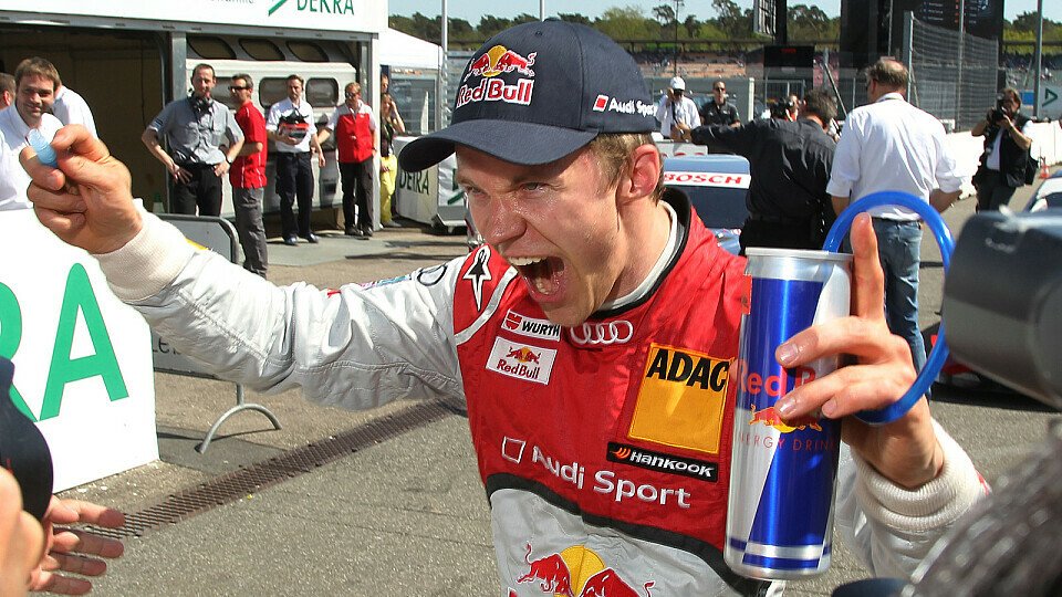 Mattias Ekström freute sich überschwänglich über seine 19. Pole, Foto: Audi