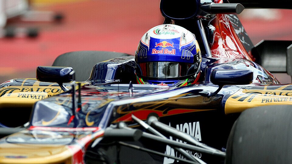 Daniel Ricciardo hatte im Qualifying wie auch schon im Freien Training Probleme mit der Balance des STR7, Foto: Sutton