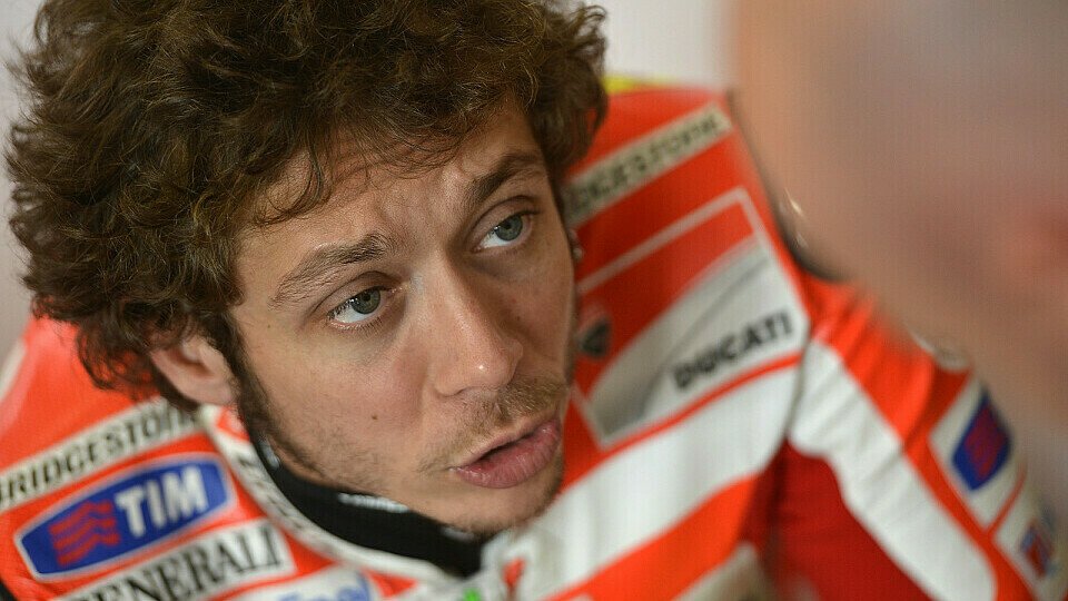 Valentino Rossi wird am Montag sehen, was die neuen Motorenteile bringen, Foto: Ducati