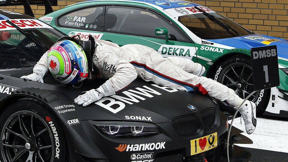 Wie zu Mercedes-Zeiten warf sich Bruno Spengler nach seinem Sieg auf die Motorhaube seines Boliden, Foto: BMW AG