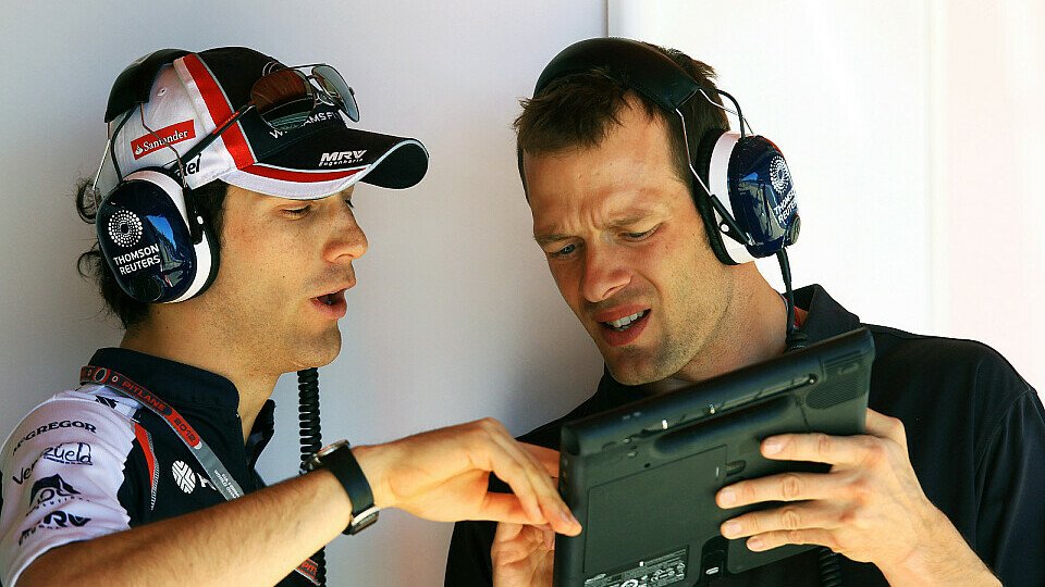 Vorbild: Bei Williams hilft Alex Wurz den Fahrern - für Stewart eine tolle Idee, Foto: Sutton