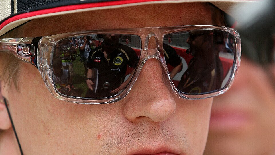 Während Kimi Räikkönen nach dem Spanien-GP eine Flappe zog, will Eric Boullier von Enttäuschung nichts wissen, Foto: Sutton